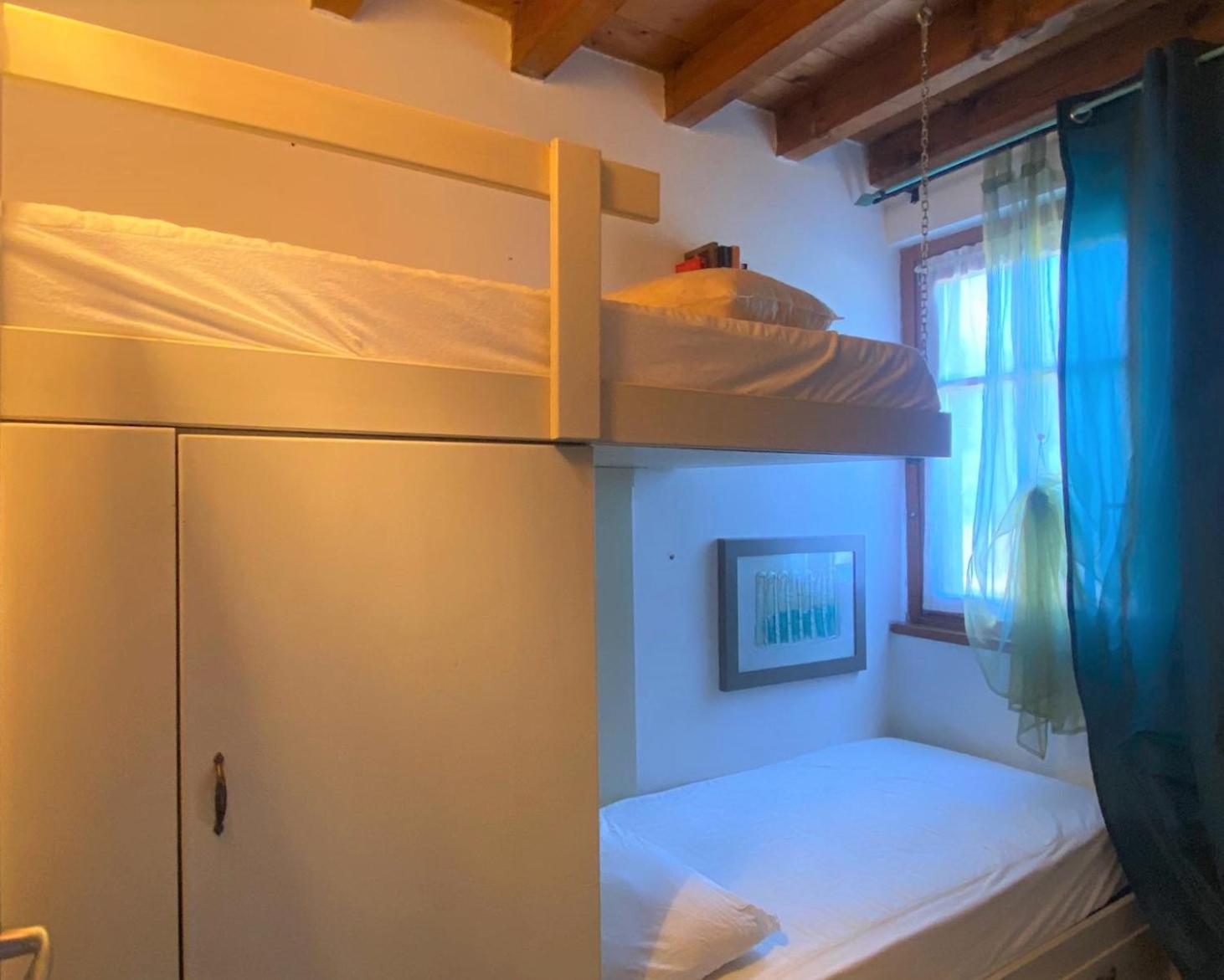 The Flowers - Apartments With Private Garden In Residence With Pool Manerba del Garda Εξωτερικό φωτογραφία